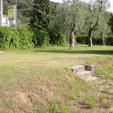 Hotel San Faustino Torri Del Benaco Exterior photo