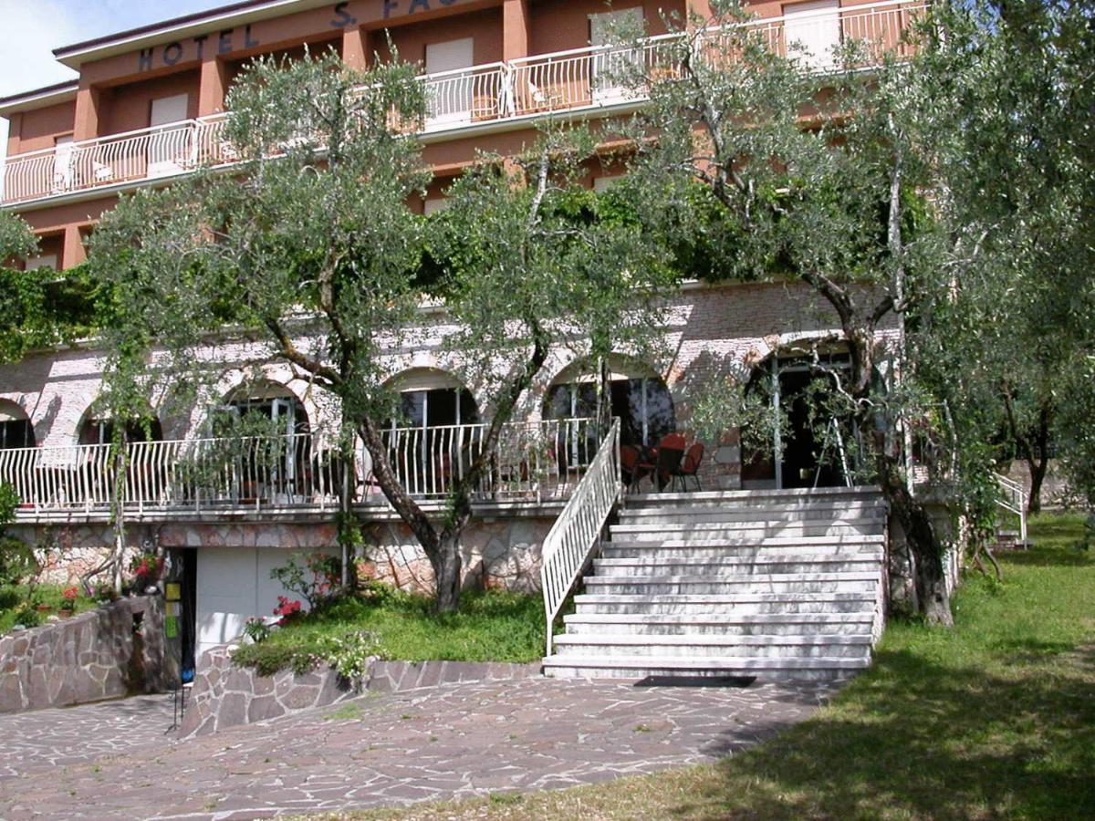 Hotel San Faustino Torri Del Benaco Exterior photo