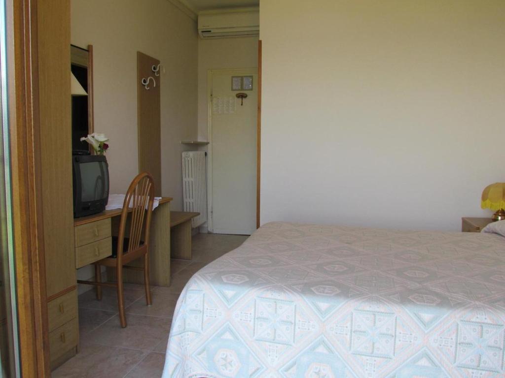 Hotel San Faustino Torri Del Benaco Room photo