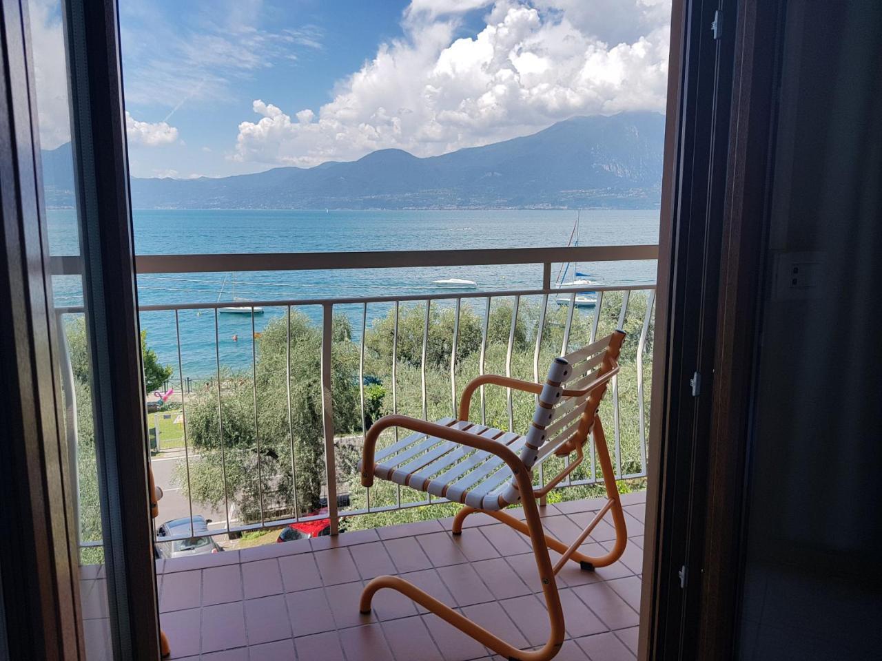 Hotel San Faustino Torri Del Benaco Exterior photo